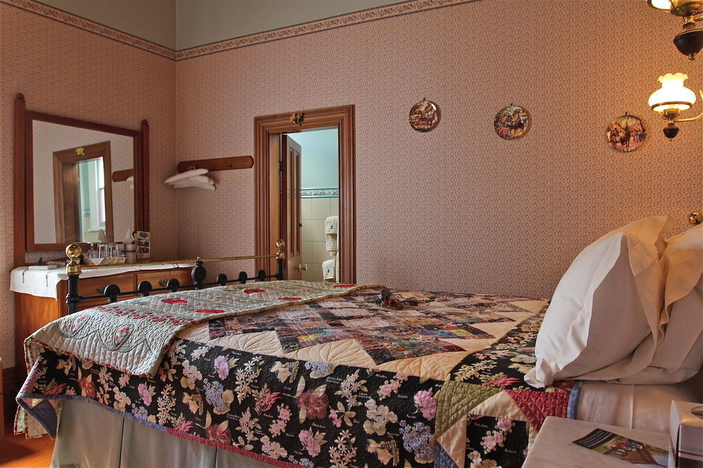 Ounuwhao B&B Guest Lodge รัสเซล ภายนอก รูปภาพ